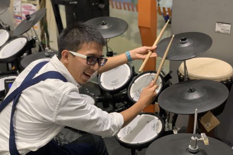 スタッフ写真 元気担当 須藤