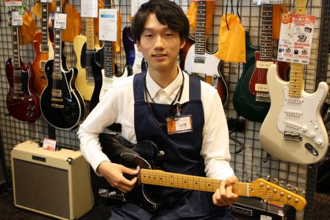 スタッフ写真 フレッシュ担当 山崎