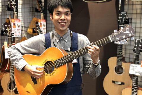 スタッフ写真 副店長 西村