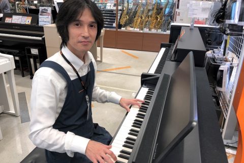 スタッフ写真 ピアノ全般 杉