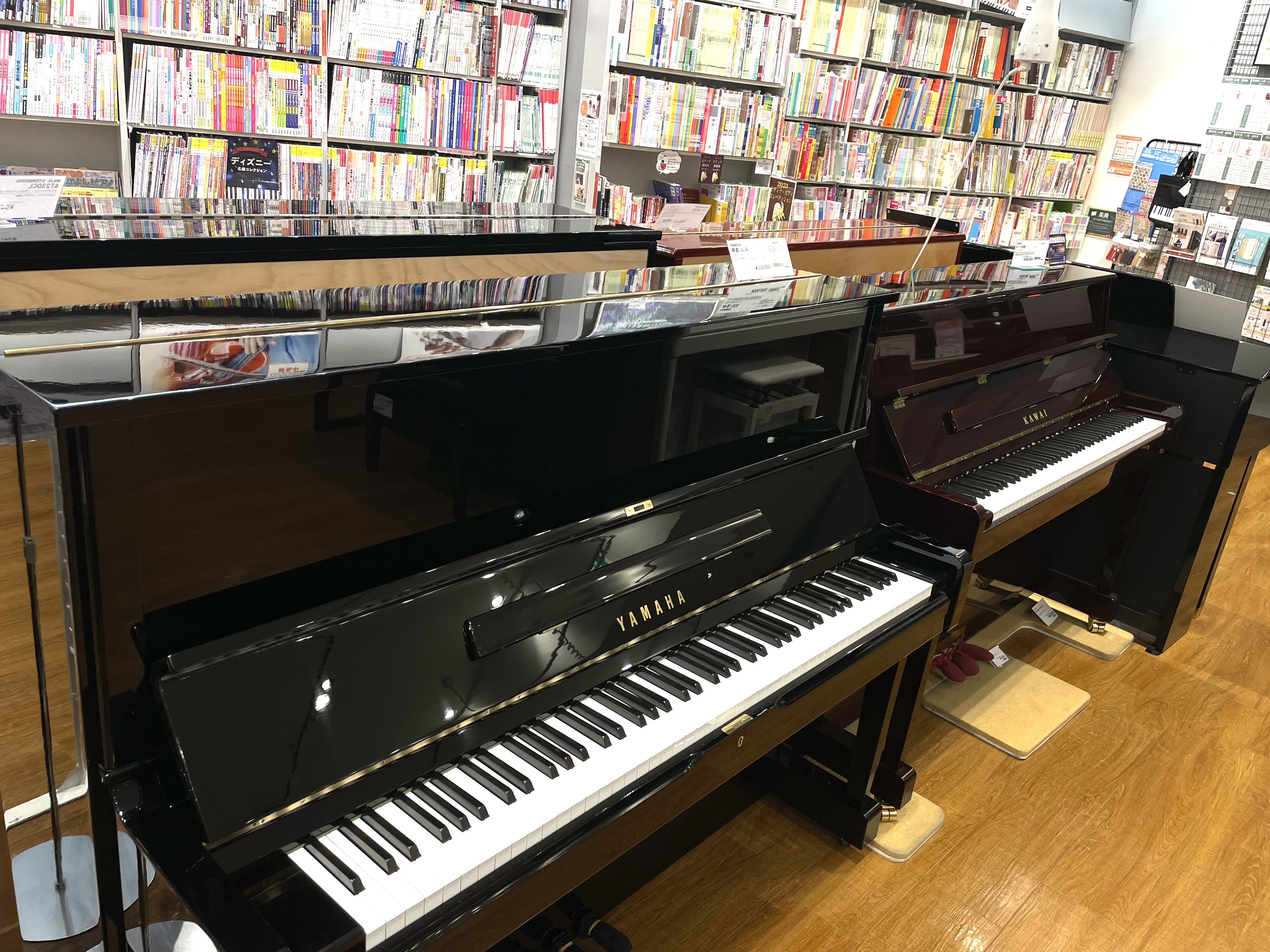 CONTENTS新品・中古ピアノ展示していますアップライトピアノ展示品をご紹介新品・中古ピアノ展示しています 数ある新品・中古ピアノから厳選し、新品・中古のアップライトピアノを展示しております。 ピアノのご案内に長けた専門スタッフをはじめ、様々な音楽教室の講師・インストラクターが、皆様それぞれの音楽 […]