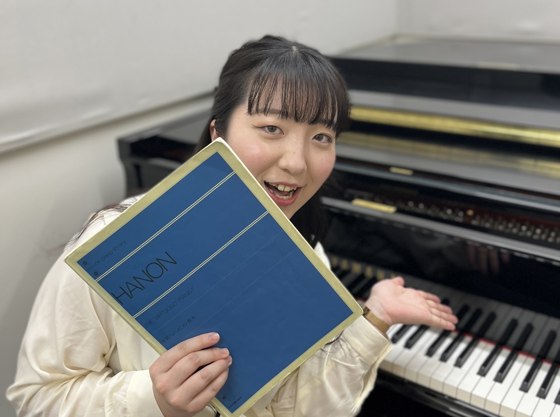 CONTENTSピアノインストラクター：石川　奈津花 (いしかわ　なつか)プロフィールインストラクターへインタビュー開講レッスンコース紹介料金・システム(個人、予約制)ご入会をお考えのお客様へピアノインストラクター：石川　奈津花 (いしかわ　なつか) プロフィール インストラクターへインタビュー 好 […]
