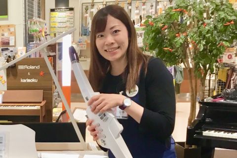 スタッフ写真 副店長・鍵盤楽器 佐藤