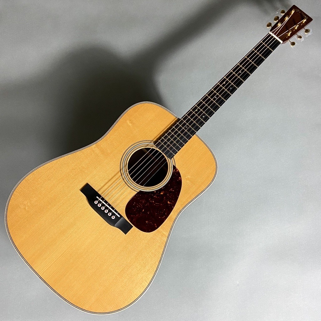 アコースティックギターD-28 Modern Deluxe