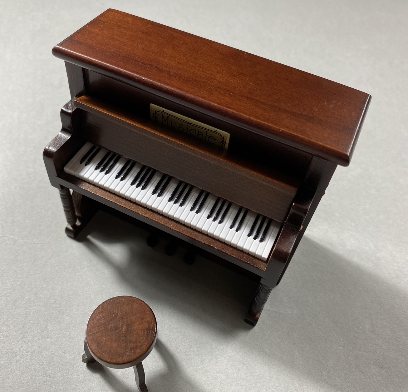 三協  木製ミニアンティークオルゴール アップライトピアノ型B525S/【曲目：ムーンリバー】