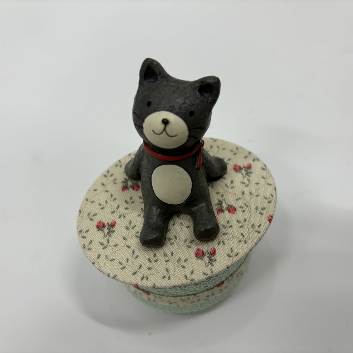 のほほん動物オルゴールYA571E ねこ【曲目：虹の彼方に】 