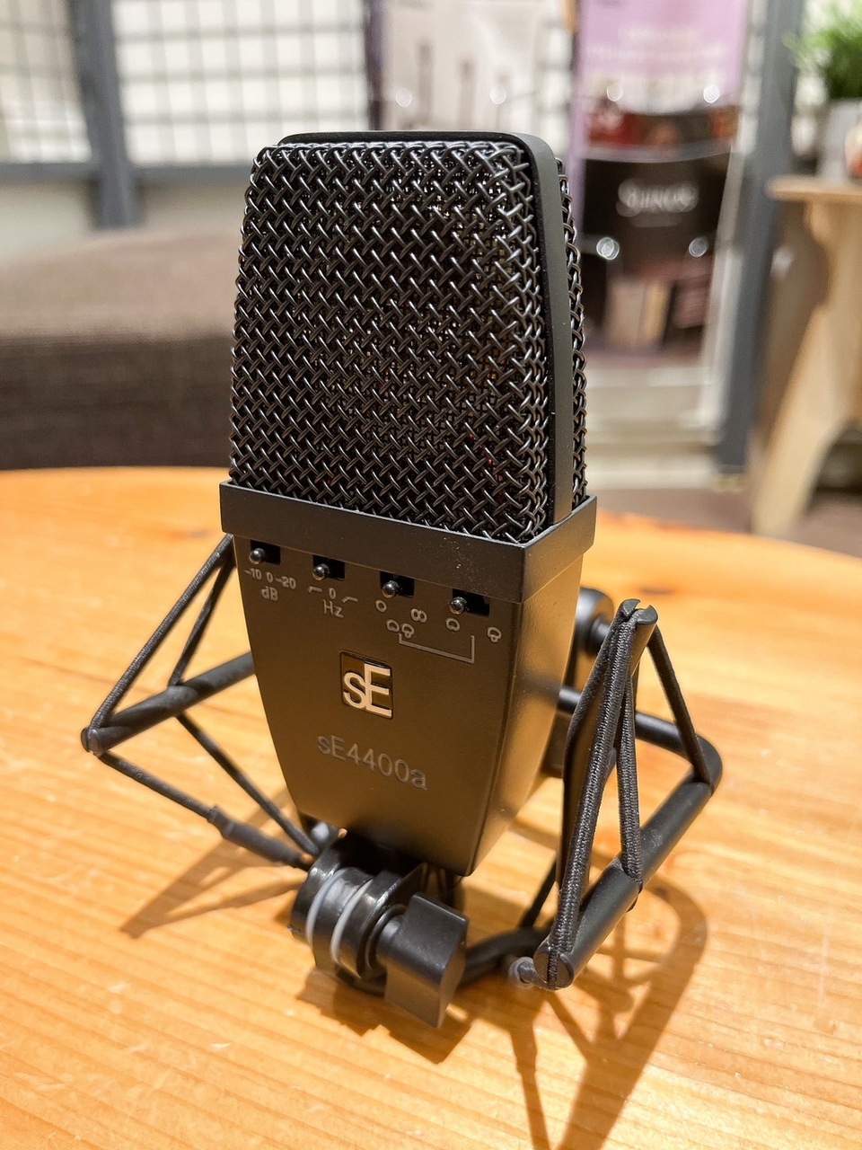 【展示品の為1台限り】SE Electronics / SE4400A
