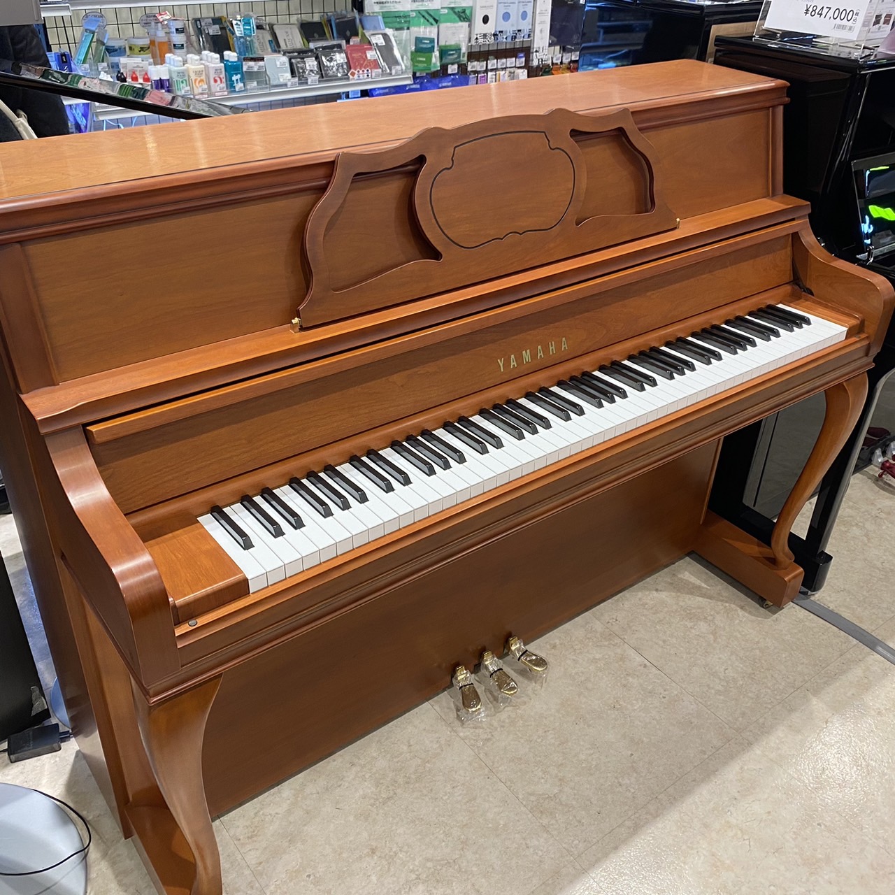 中古アップライトピアノヤマハ YF101C