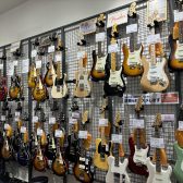 Fender・Gibson エレキギターをお探しなら島村楽器イオンレイクタウン店へ 【期間中イオンカードでのお支払いですべての商品が税込価格から5%～10％OFF！】