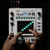 【新製品】KAOSS PADがデュアルタッチ操作へ進化！KORG KAOSS PAD V ご予約受付中！