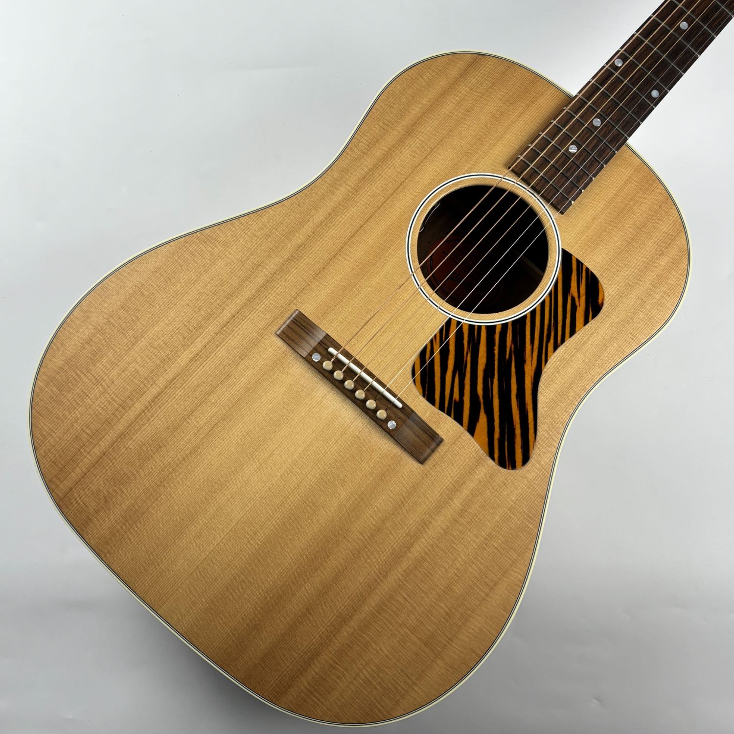 ～木の温もりを感じる、軽快なラウンドショルダー～J-35 Faded 30s　Natural 