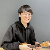 【ギター・ウクレレ教室 講師紹介】木曜日：荒木 健（あらき けん）