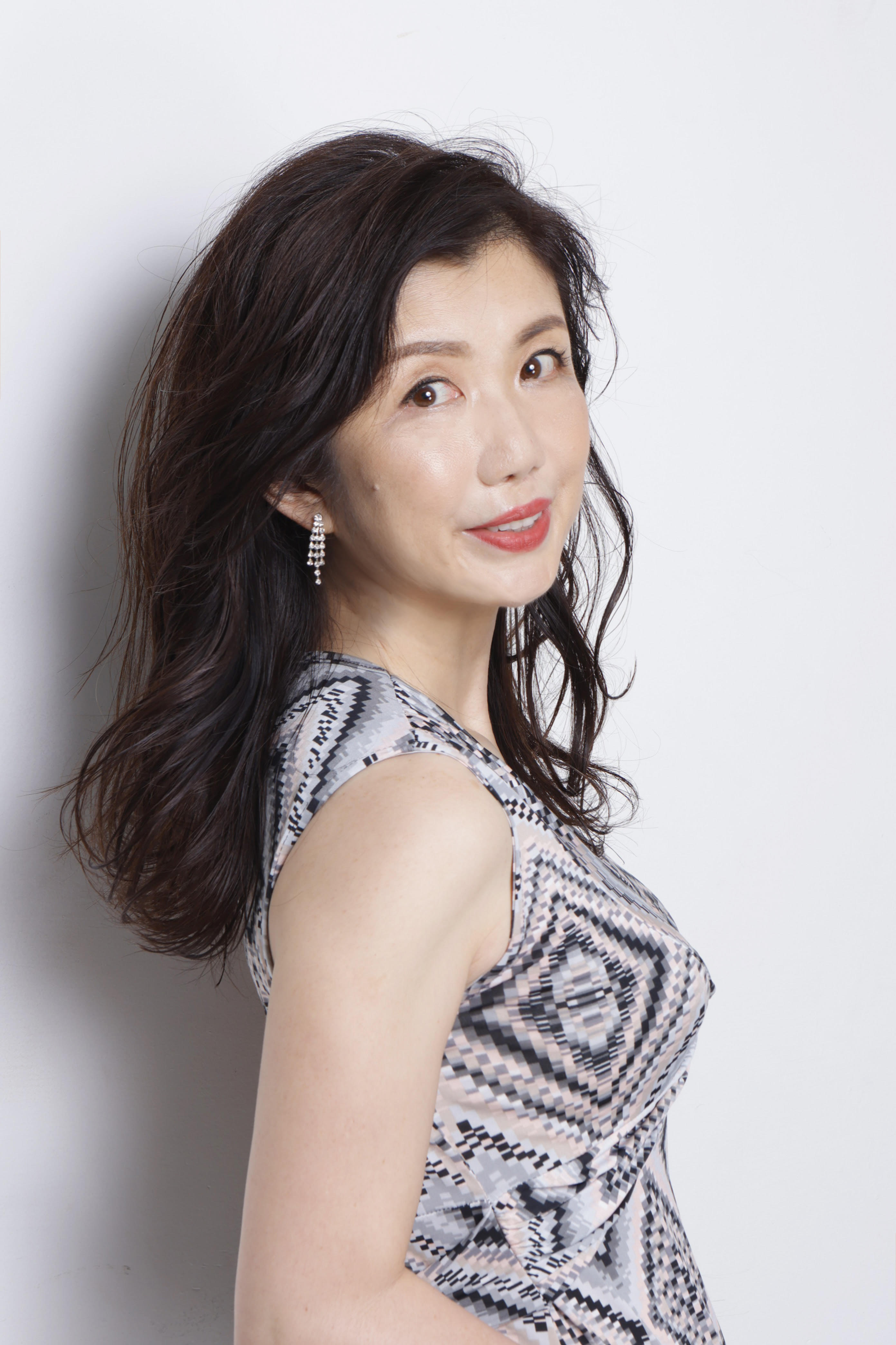 *講師プロフィール 実は…私も島村楽器の生徒でした‼‼]]ヤマハ幼児科で音楽の楽しさを知り、その頃から将来の夢は『ピアノの先生』でした。]]国立音楽大学ピアノ教育科を卒業し今度はピアノ科講師として島村楽器に戻ってきました。]]老人ホームでの演奏活動もしています。 *講師へのインタビュー ***Q.  […]