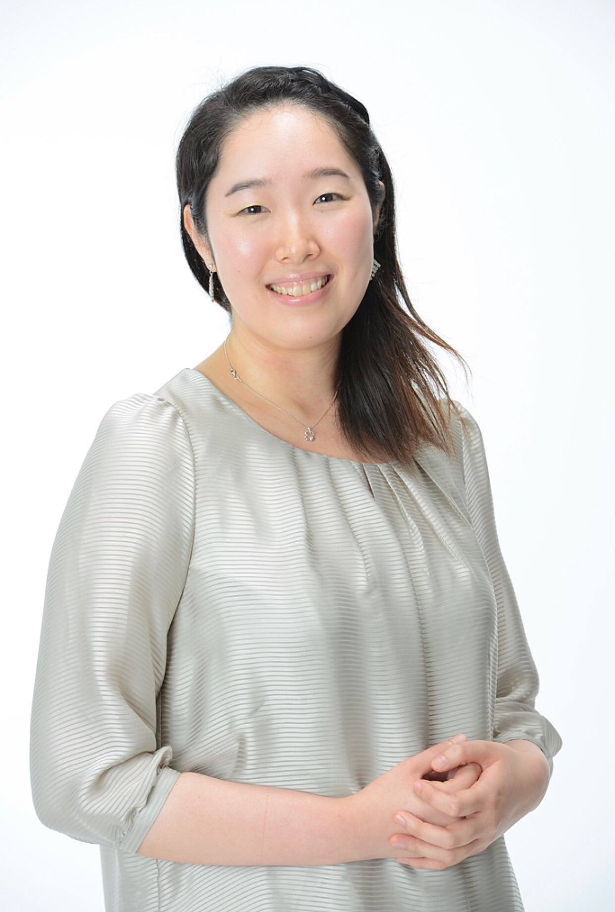 講師プロフィール 東京音楽大学器楽専攻（ピアノ）卒業後、同大学大学院科目等履修生（伴奏）を経て、同大学院修士課程（伴奏）を修了。 講師からのコメント ピアノを演奏する楽しさを実感してみませんか？お子様から大人の方まで、ご要望に応じてレッスンいたします。 CONTENTSコース概要レッスンスケジュール […]