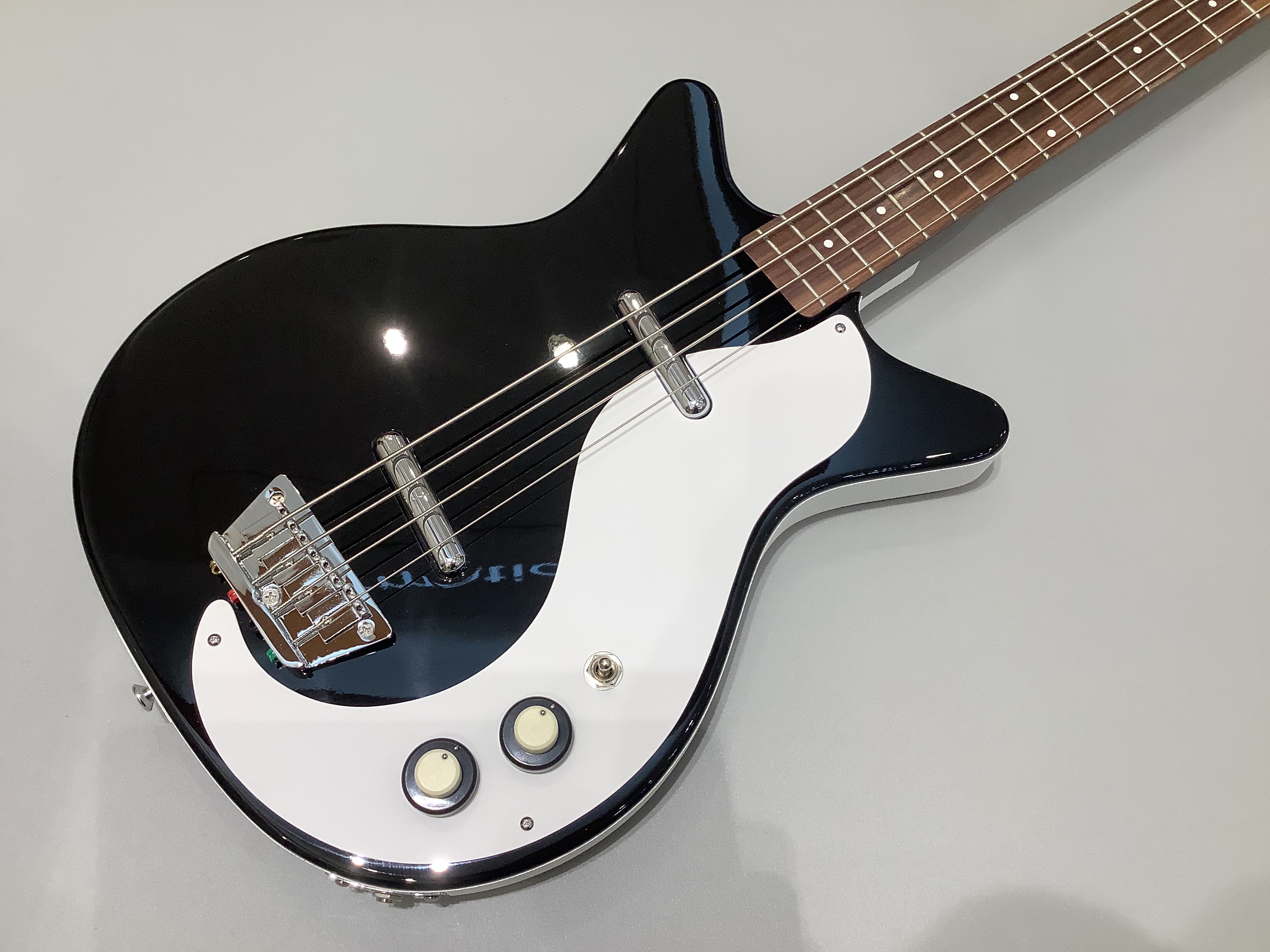 エレキベース・ロングスケール’59DC LONG SCALE BASS BLK