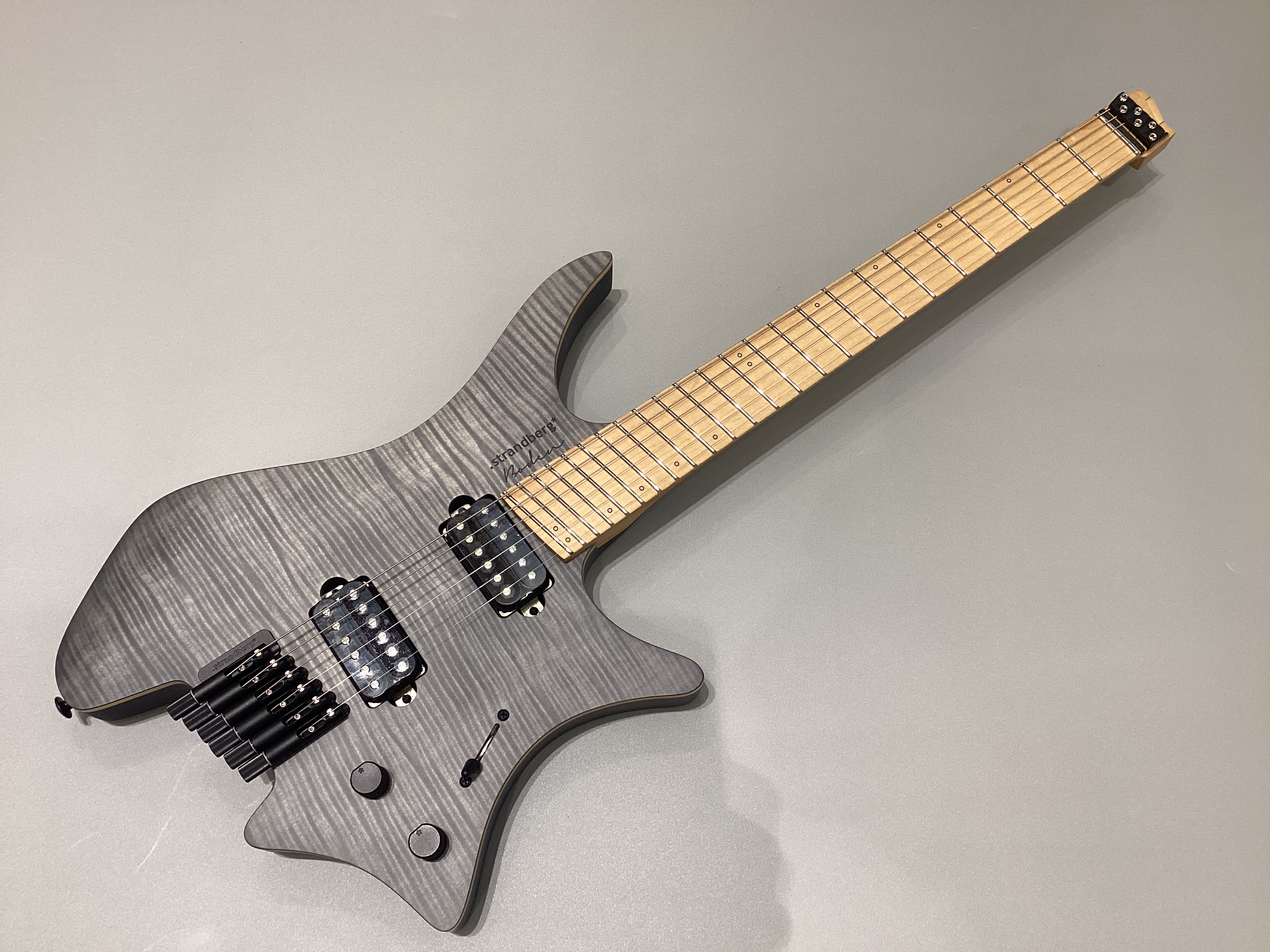 ヘッドレスギターBoden Standard NX6 Natural