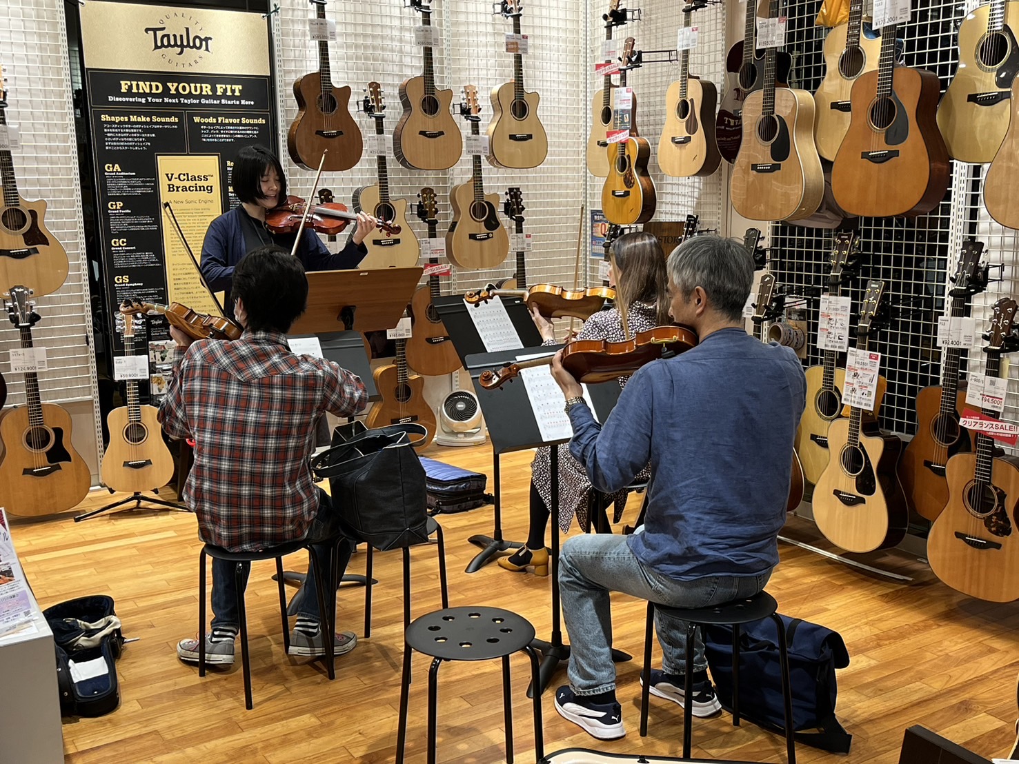 「ホールニューワールド」でアンサンブル(^^♪ こんにちは！島村楽器ミーナ町田店バイオリンインストラクターの有働(うどう)です(^^♪7回目の開催となりました『バイオリンアンサンブル体験会』ですが、10月は各回に1～3名様お集まりいただきました。ご参加いただいた皆様、本当にありがとうございます！やは […]