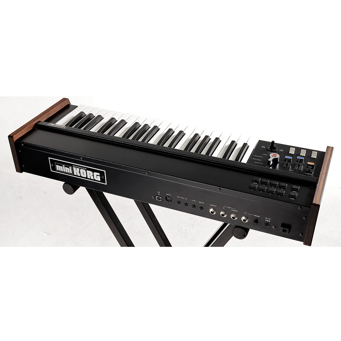 KORGminiKORG 700