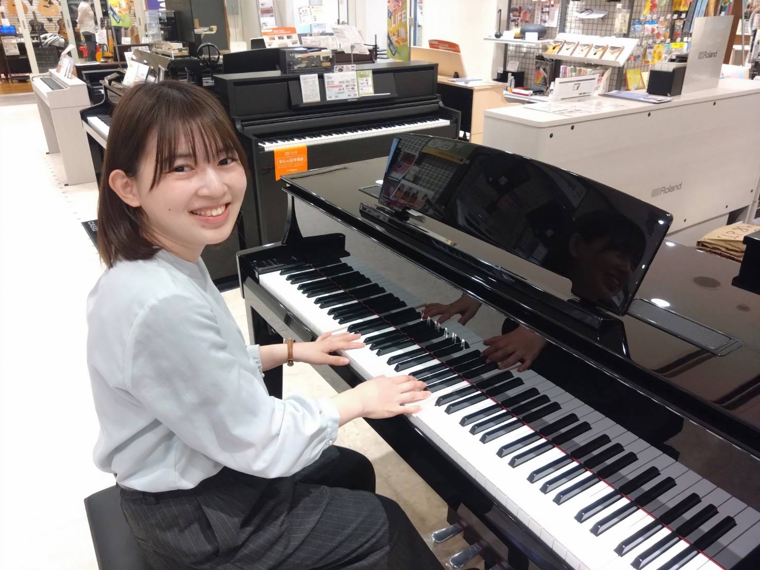 CONTENTS楽しくピアノを始めましょう！ピアノサロン　レッスン内容保育士サロンも開講中！初めての方向け　キーボードサロンコース概要・レッスン料金インストラクター紹介メッセージアクセス楽しくピアノを始めましょう！ 「好きなアーティストの曲をピアノで弾いてみたい」「昔やっていたピアノをもう一度始めた […]
