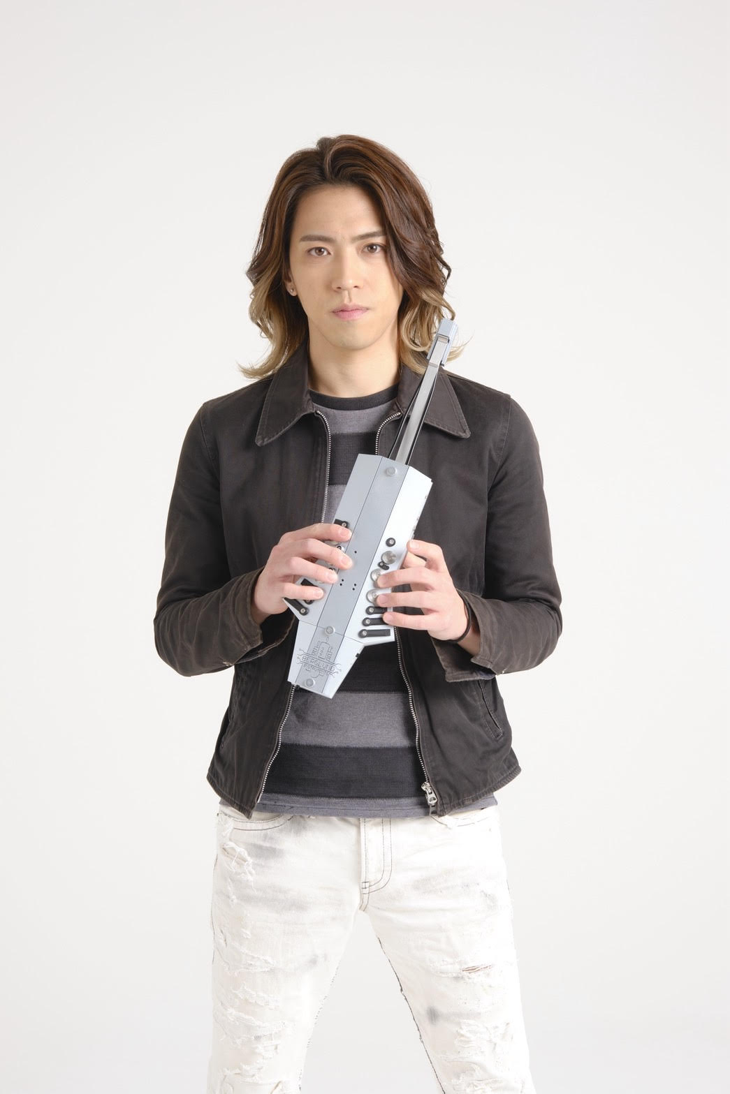 アーティスト、クリエイター、サクソフォーンプレイヤー千野 哲太