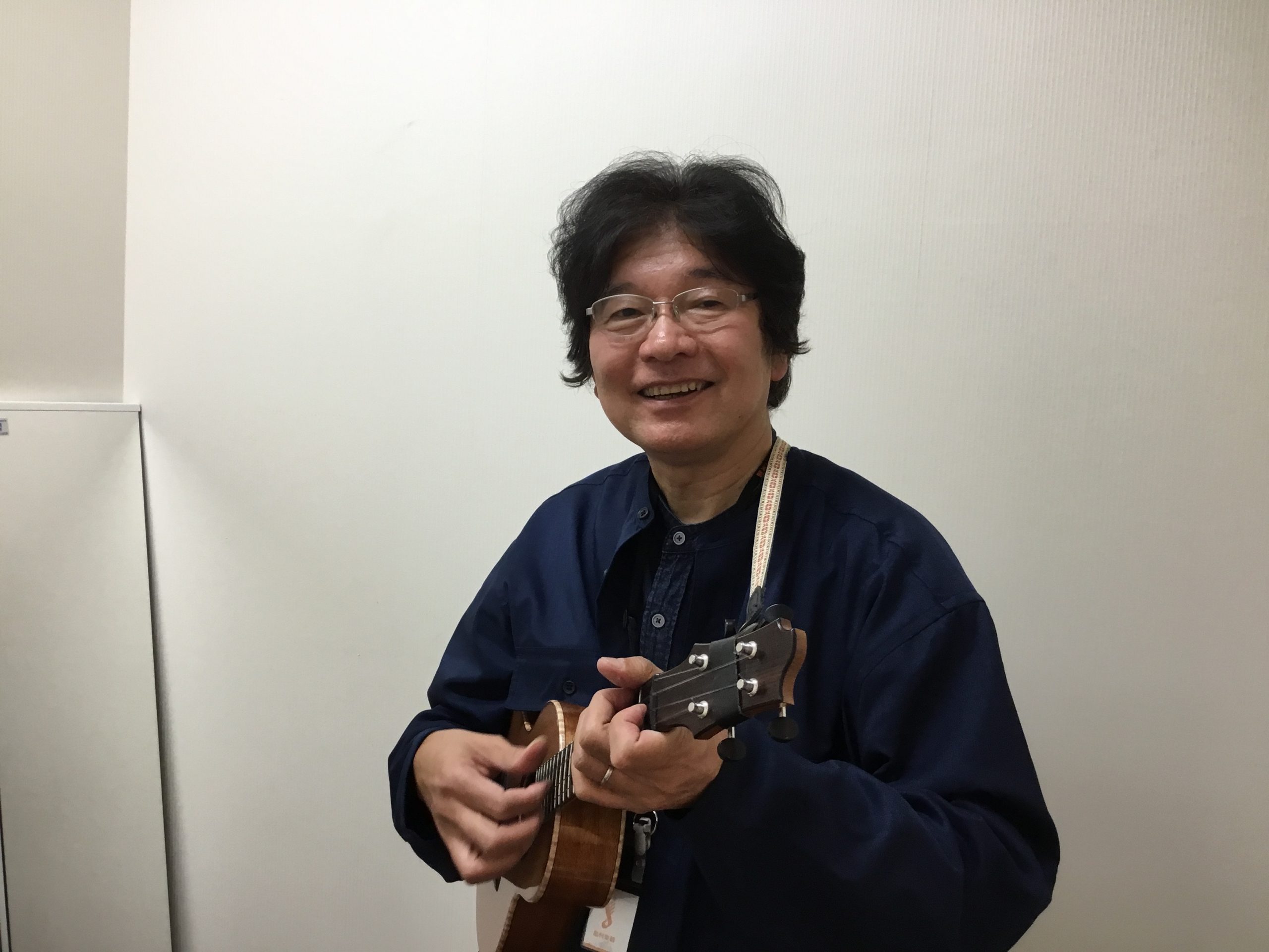 ウクレレ科講師加藤 和広(かとう かずひろ)