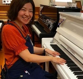 スタッフ写真 ピアノ・ヴァイオリン・防音室 谷中