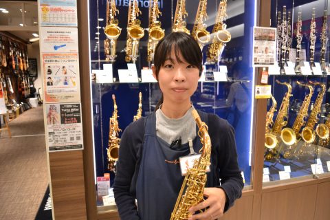 スタッフ写真 管楽器・弦楽器・管楽器リペア 齊賀