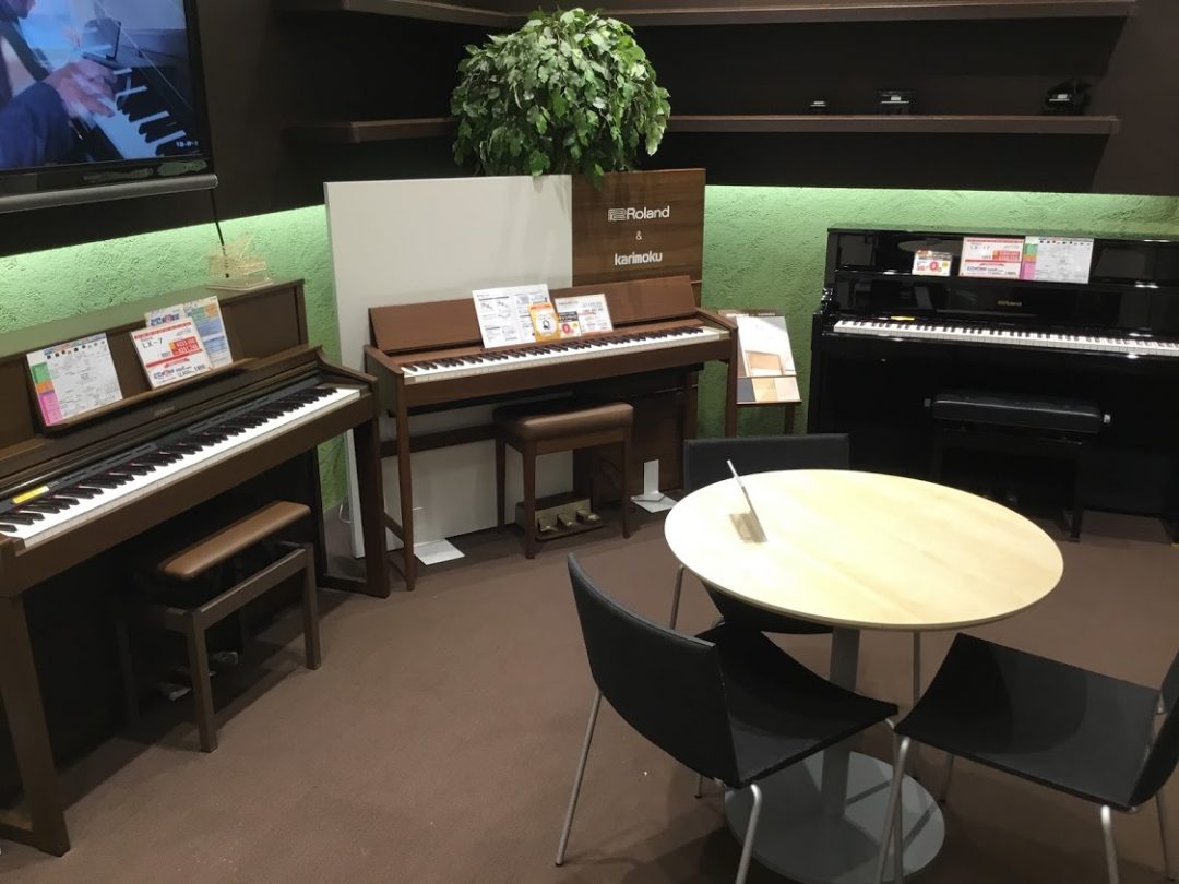 電子ピアノコーナー③＆カウンター