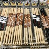ドラムのスティックってどうやって選ぶ？～スティック選びを解説～