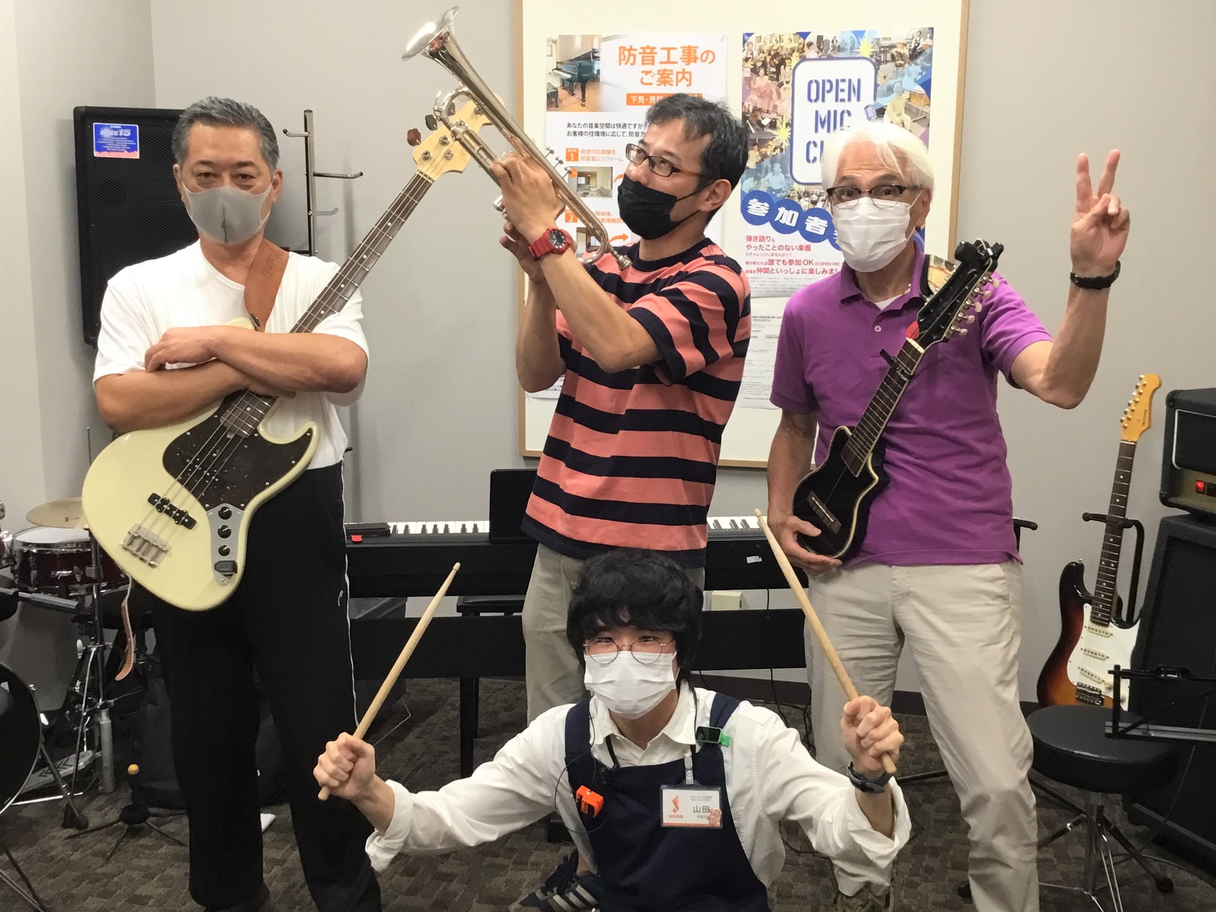 皆様、こんにちは！　OPEN MIC CLUB担当の山田です！9/23に開催したOPEN MIC CLUBの最新レポートです！それではどうぞ！ OPEN MIC CLUB担当をご紹介！ 本日の参加者はこちら！ アコギとトランペットの二刀流で参加！ウヤマさん！ いつも参加してくださっている、オカ カズ […]