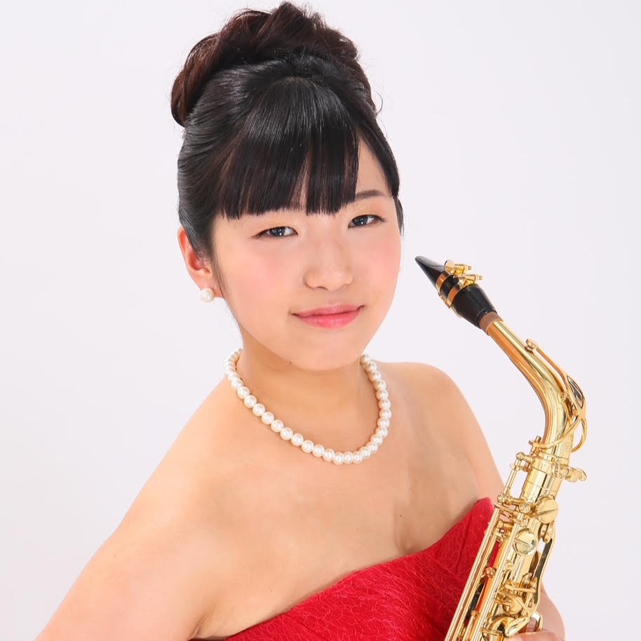 プロフィール梁 華生