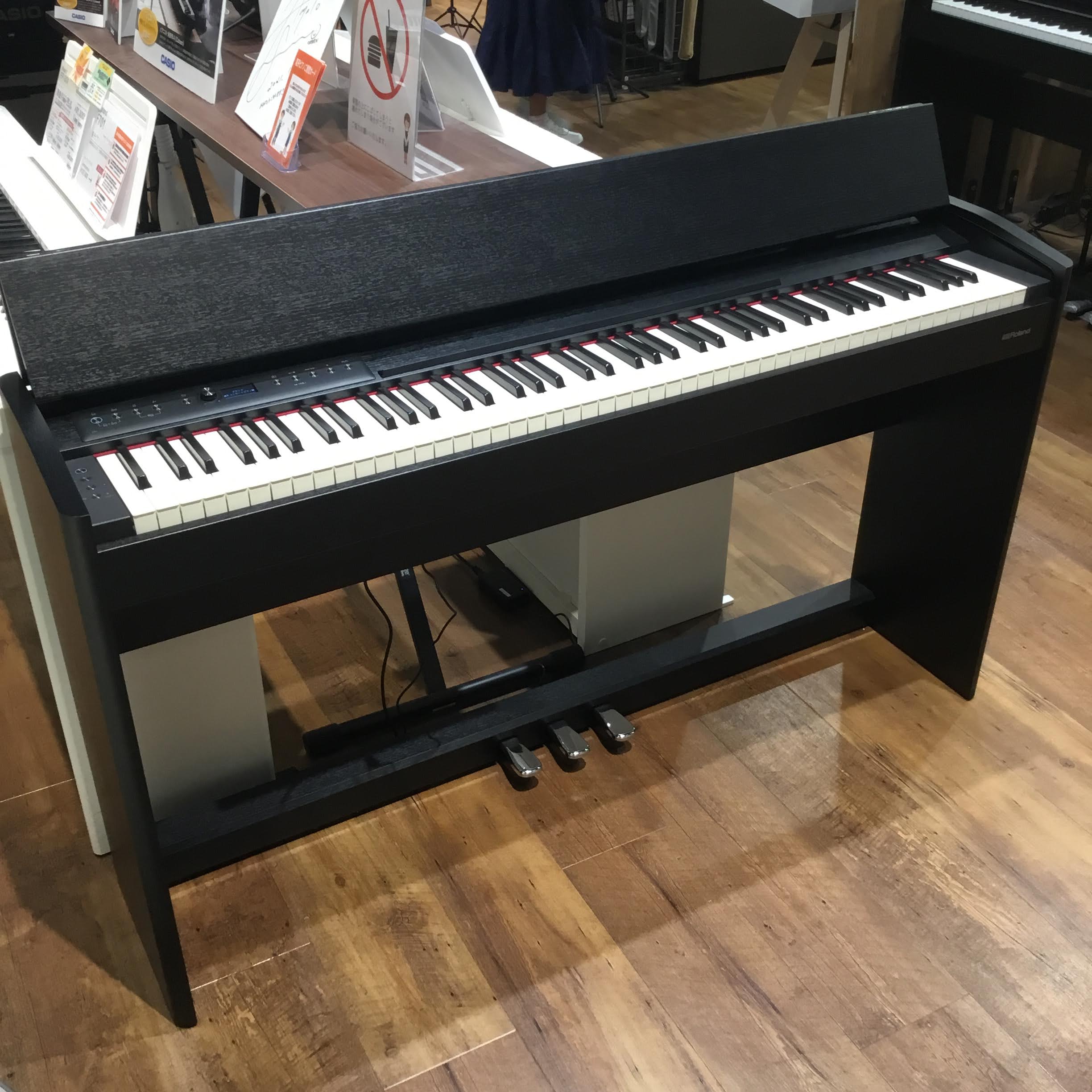 電子ピアノRoland／F701