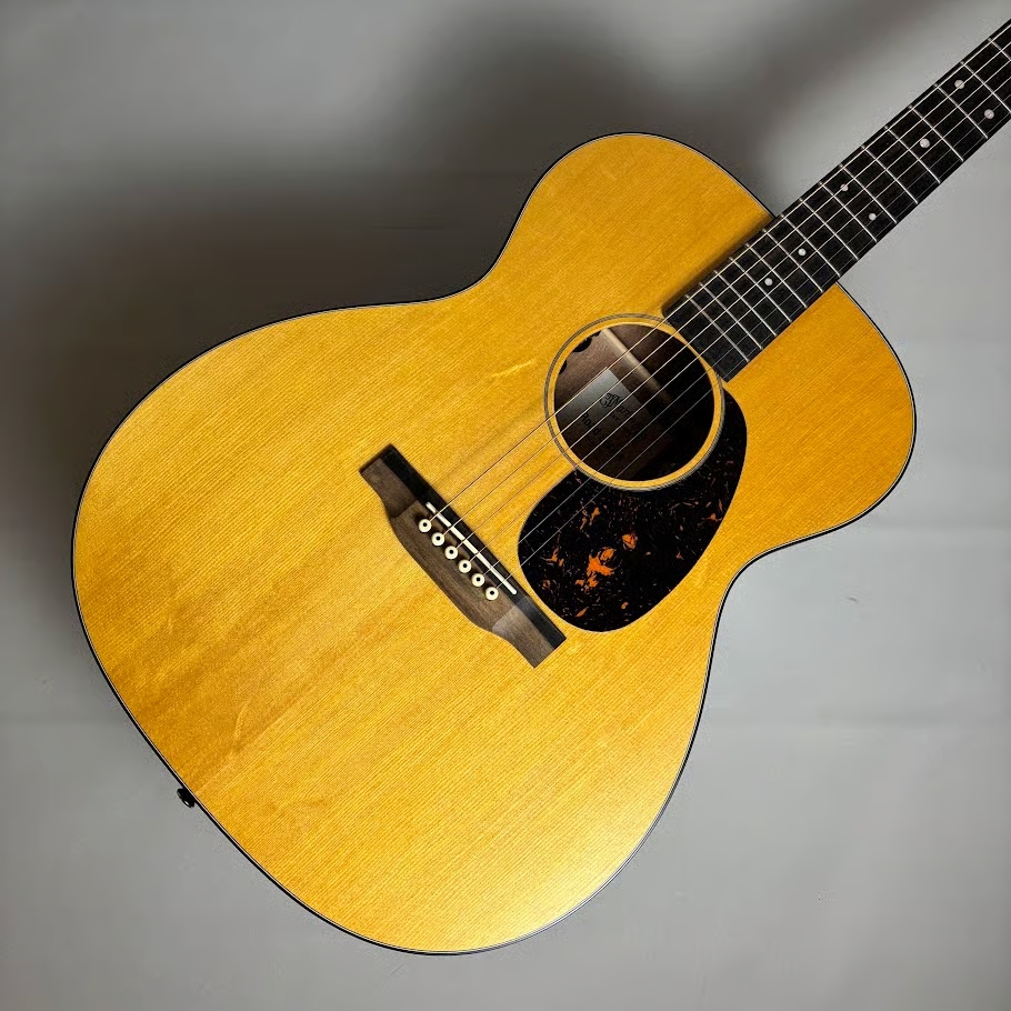 Martin000-10E Retro