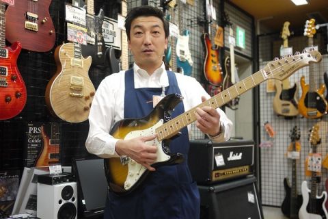 スタッフ写真 ギター・ベース 太田