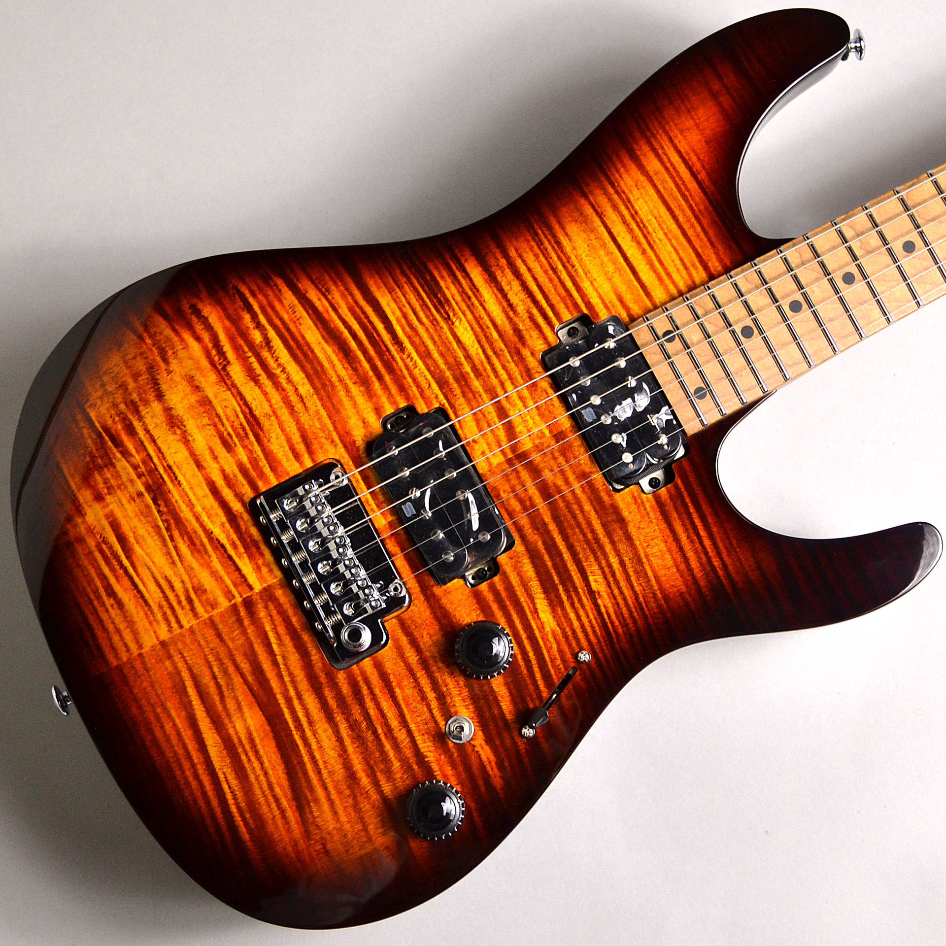 *Ibanez AZ242F DEB（SOLD) 生産完了につき1本限りお買得です！ |*ブランド|Ibanez | |*型番|AZ242F DEB| |*販売価格|[!￥132,000(税込)!]| |*ボディタイプ|ストラトタイプ| |*付属品|ギグバッグ、保証書、レンチ| 詳細スペック、ご購入 […]