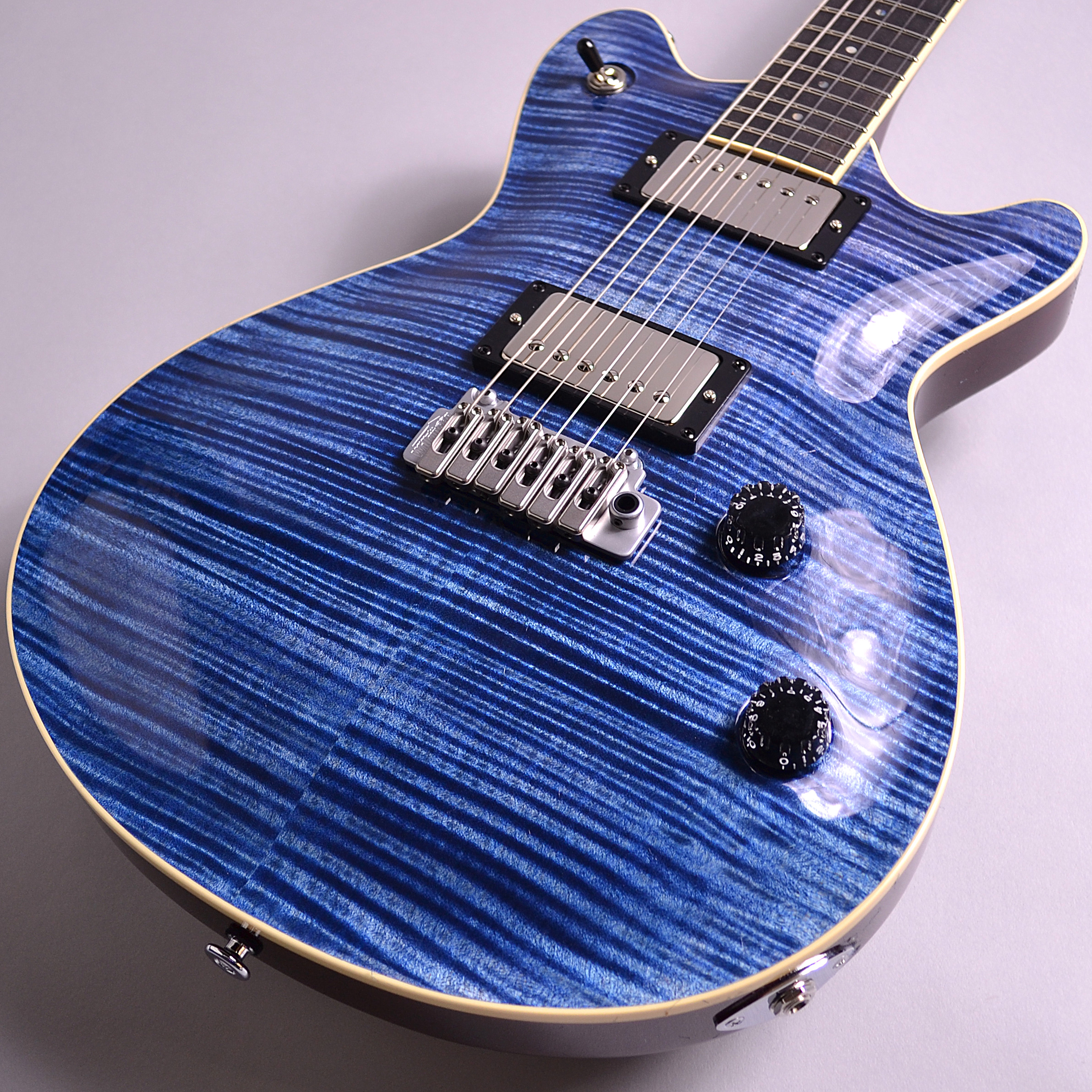 【入荷情報】T’s Guitars　Arc-STD/VS100N　ArcticBlue