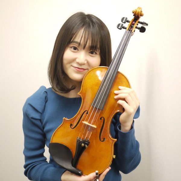 ヴァイオリンインストラクター　池上　奈那