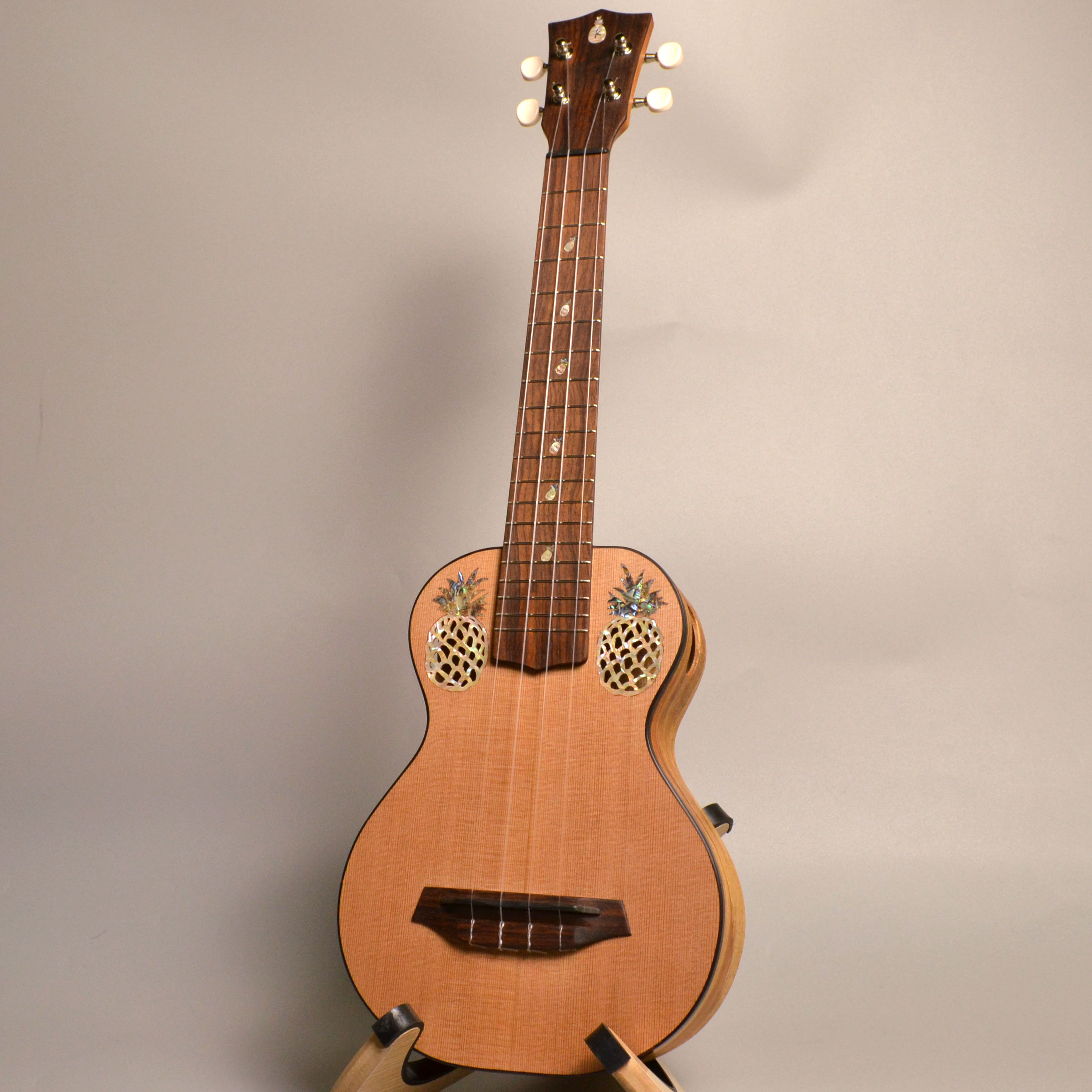 コンサートウクレレMC-331 Pineapple Double Hole