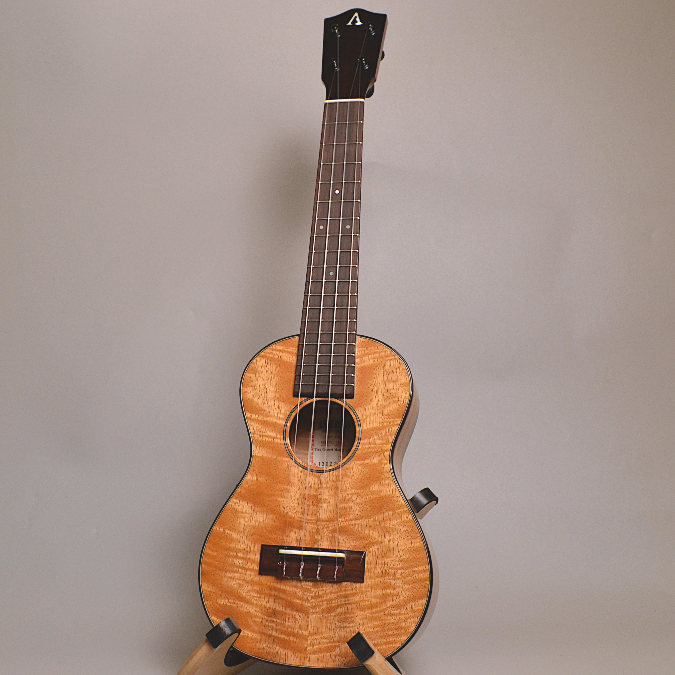 ASTURIAS (アストリアス)Tiny Concert Mango #13022 【国産／コンサート／マンゴー材】