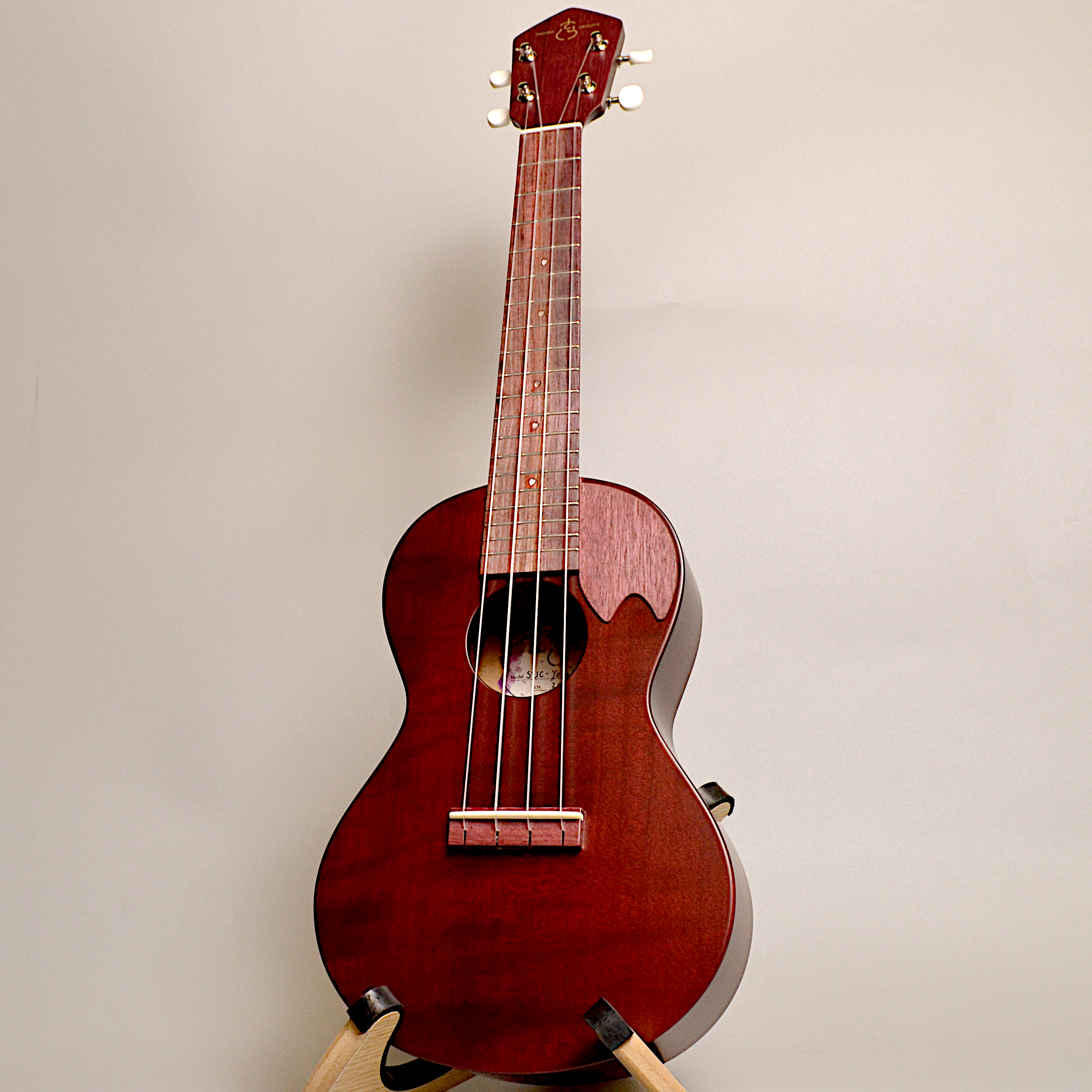 SAKURA UKULELE (サクラ・ウクレレ)SUC-YOZAKURA #209 【信州産／コンサート／長野県松本市／桜材】