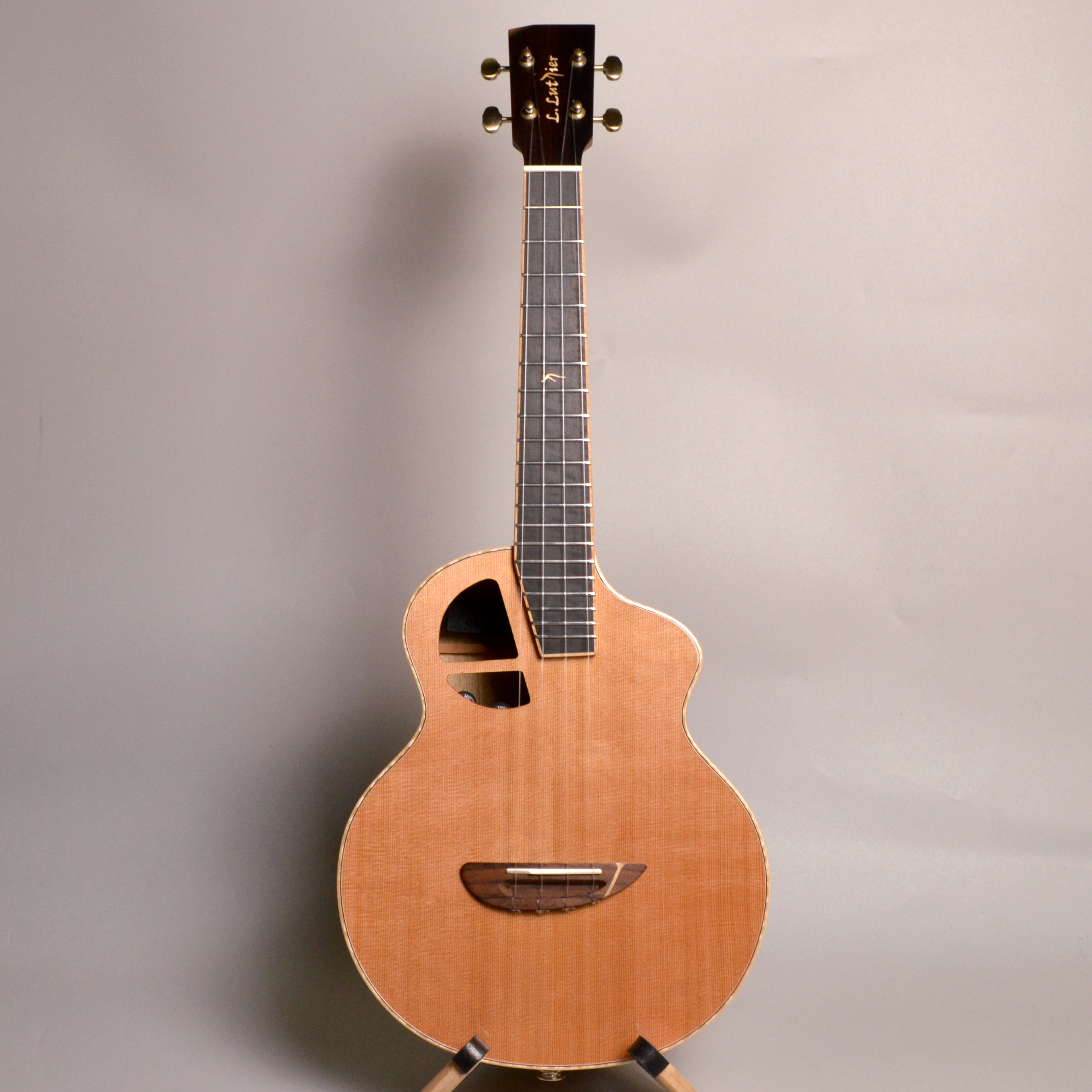 L.Luthier (エル・ルシアー)Le Manga C w/EQ Tenor 【テナー／マンゴー／エレキウクレレ】