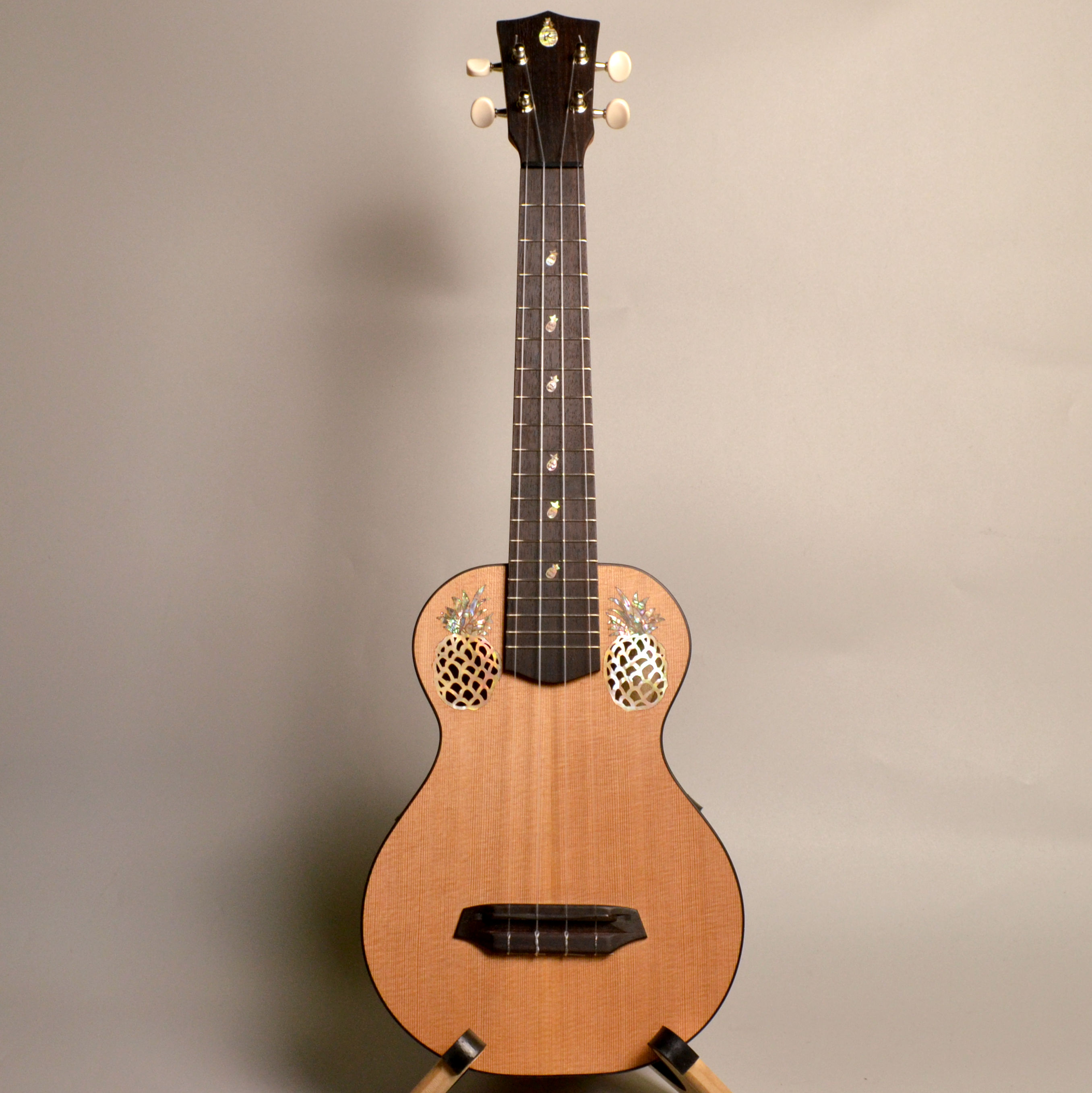 M's CRAFT Kai Ukulele (エムズクラフト／カイウクレレ)MC-Pineapple D Hole/MS #344【コンサート／埼玉県飯能市／ダブルホール／ダブルサイドポート】