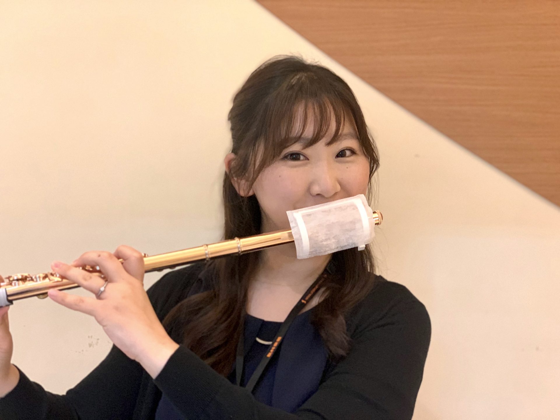 皆さまこんにちは！フルートインストラクターの[https://www.shimamura.co.jp/shop/minamiosawa/instructor/20181201/126:title=太田]です。]]今回は太田イチオシ！の管楽器アクセサリーをご紹介させていただきます！ **オシャレなデザ […]