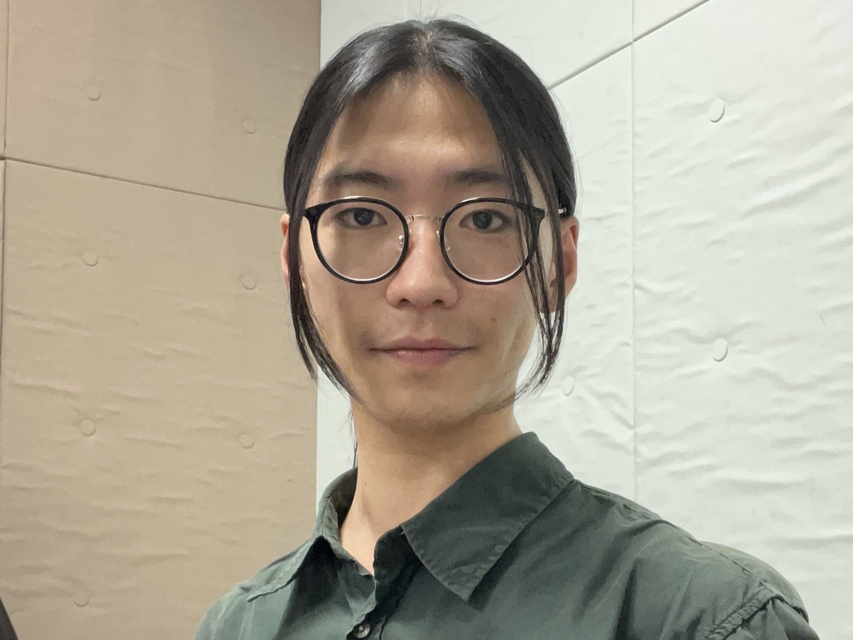 講師へのインタビュー ♪担当楽器を始めた「きっかけ」は何ですか？ 中学生の時に好きになったスピッツのドラマー、崎山龍男さんに憧れて始めました。彼のようにバンドを支えられる、かっこいいドラマーになりたい！と強く思ったのを覚えています。 ♪好きな曲や得意な曲・思い出の曲はありますか？ J-Popやアイド […]