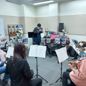 ウクレレサークル活動レポート🎵「見上げてごらん夜の星を」を演奏しました🎵