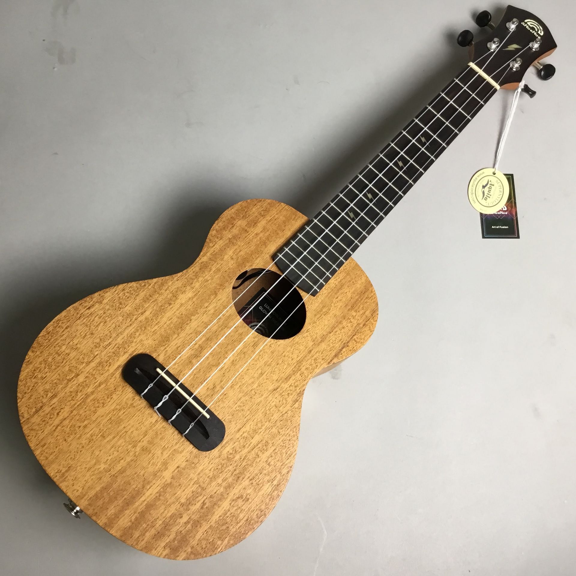 【SOLDOUT】ウクレレ入荷情報　Thunder M Series Lumi Thunder Mahogany II W Pu