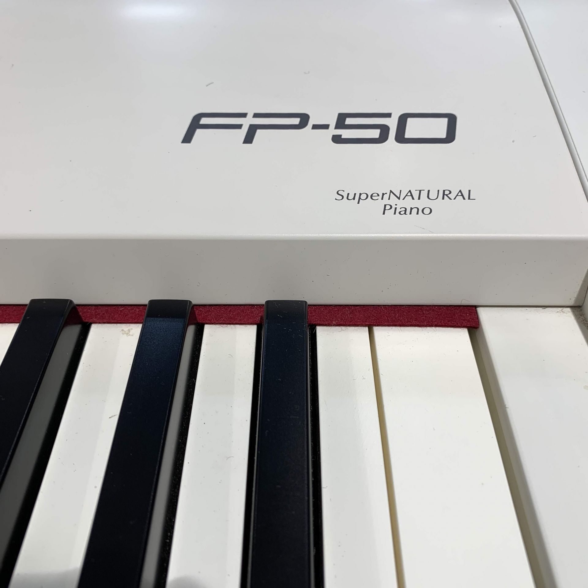 *生産完了のFP-50シリーズ！1台限りの入荷です！ *【特徴】 生産完了品番・希望小売価格: 126,700 円(税抜) 2013年4月頃発売（水戸店に展示の中古品は2015年製となります） FP-50は、ピアノとしての高い表現力と、スタイリッシュなデザイン、ポータビリティで、幅広いユーザーに好評 […]