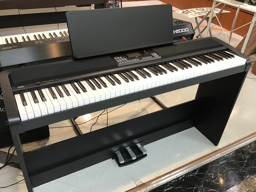 *自動伴奏できる電子ピアノKORG XE20SP展示開始いたしました。 |*メーカー|*型名|*定価(税込)|*販売価格(税込)|*展示カラー|*付属品| |コルグ|XE20SP|オープン|[!￥99,990!]|ブラック|ACアダプター、譜面台、べダル、専用スタンド| **リアルなピアノの音はもち […]