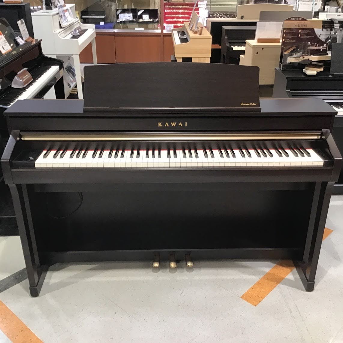 *【商品情報】 |*メーカー|*品番|*販売価格(税込)|*備考| |KAWAI|中古CA78R/2019年製|[!SOLD OUT!]|ヘッドホン、高低自在椅子、取扱説明書付属。県内1階配送設置基本料込みのお値段です| *【特徴】 生産完了品]]当社新品時販売価格:295,000円(税込)]]20 […]