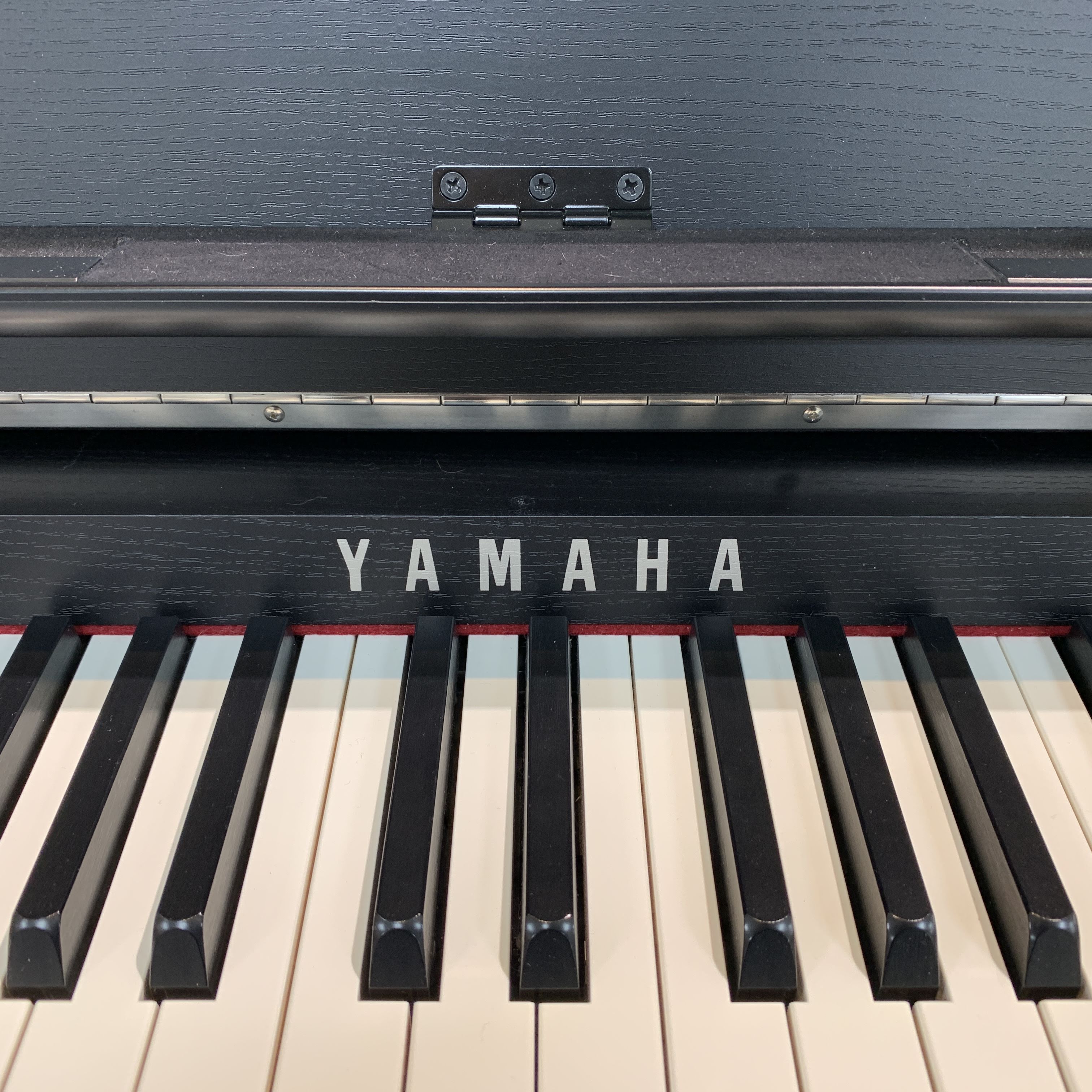 CONTENTSお手頃な電子ピアノをお探しの方必見！展示中古電子ピアノ紹介（2025年1月5日更新）お支払方法についてピアノの先生に相談しながら選べる、電子ピアノ購入ご相談会開催！お問合せお手頃な電子ピアノをお探しの方必見！展示中古電子ピアノ紹介（2025年1月5日更新） 現在展示販売中の商品になり […]